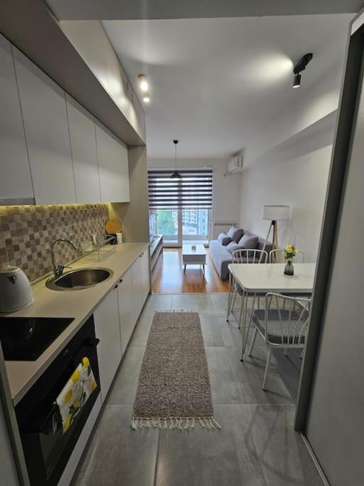 Milo Apartment Скоп'є Екстер'єр фото