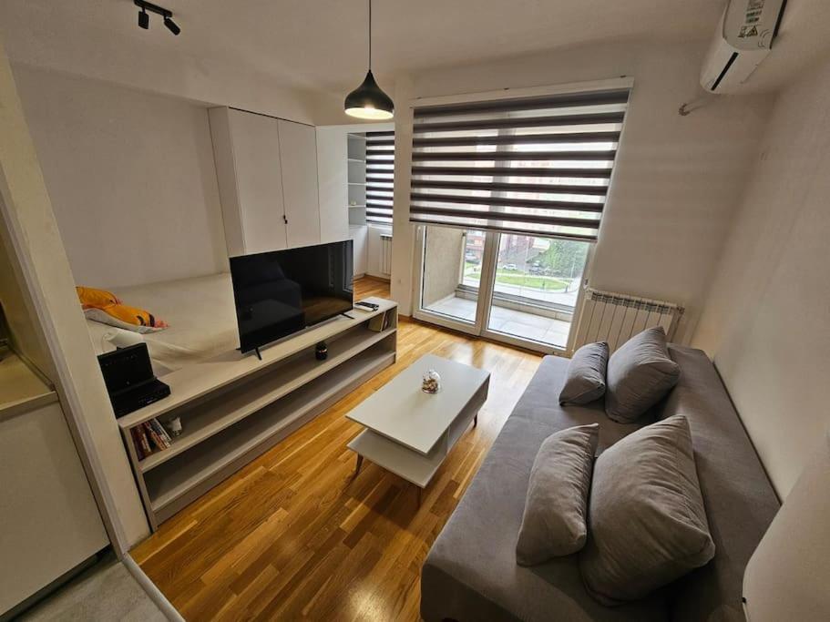 Milo Apartment Скоп'є Екстер'єр фото