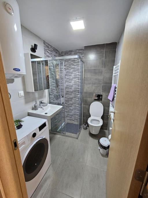 Milo Apartment Скоп'є Екстер'єр фото