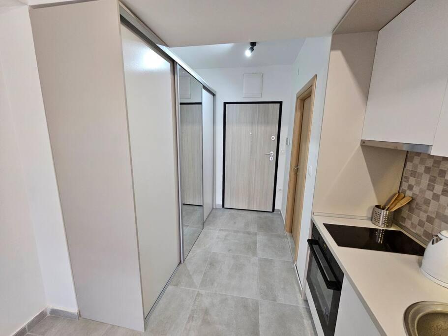 Milo Apartment Скоп'є Екстер'єр фото
