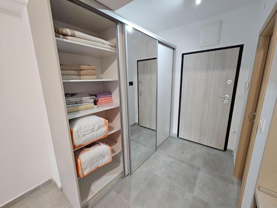 Milo Apartment Скоп'є Екстер'єр фото
